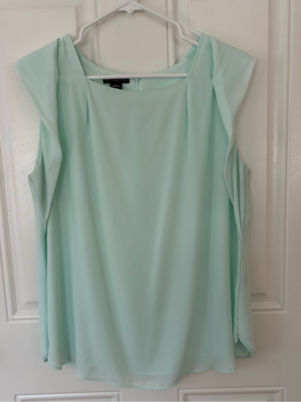METAPHOR MINT COLOR SLEEVELESS TOP